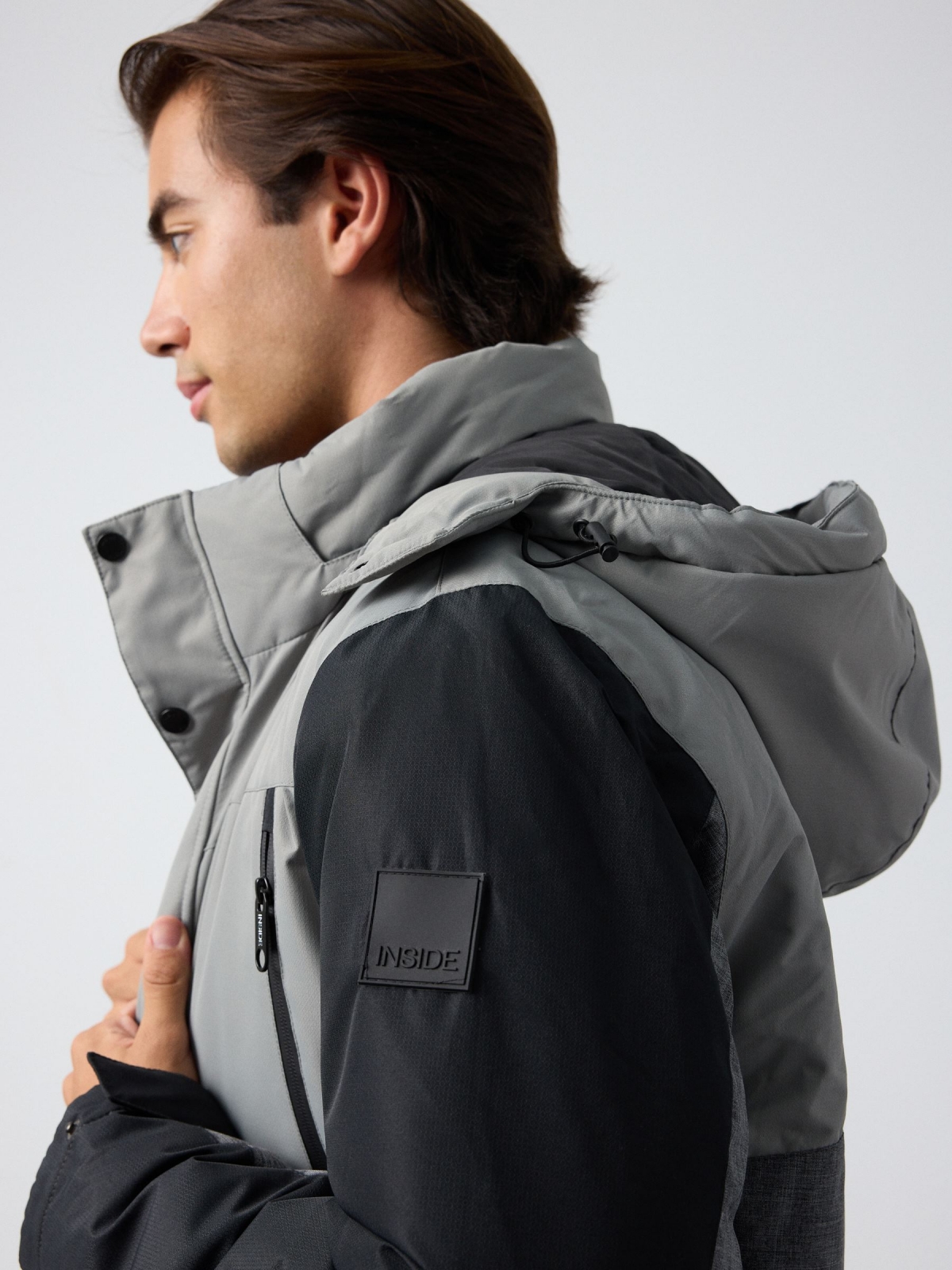  Nylon jacket with closed pockets grey