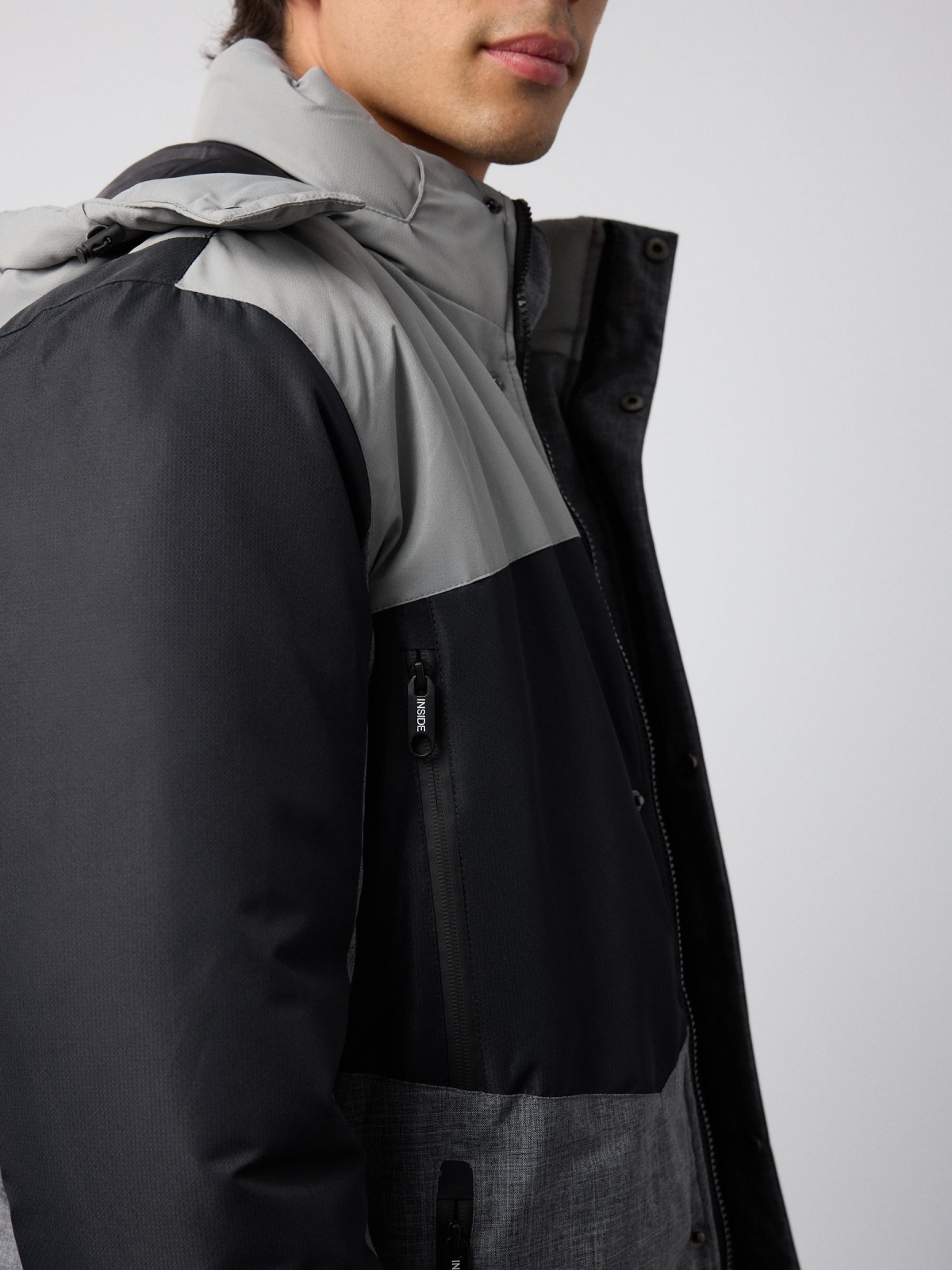 Nylon jacket with closed pockets grey detail view