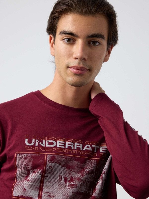  Camiseta UNDERRATED burdeos