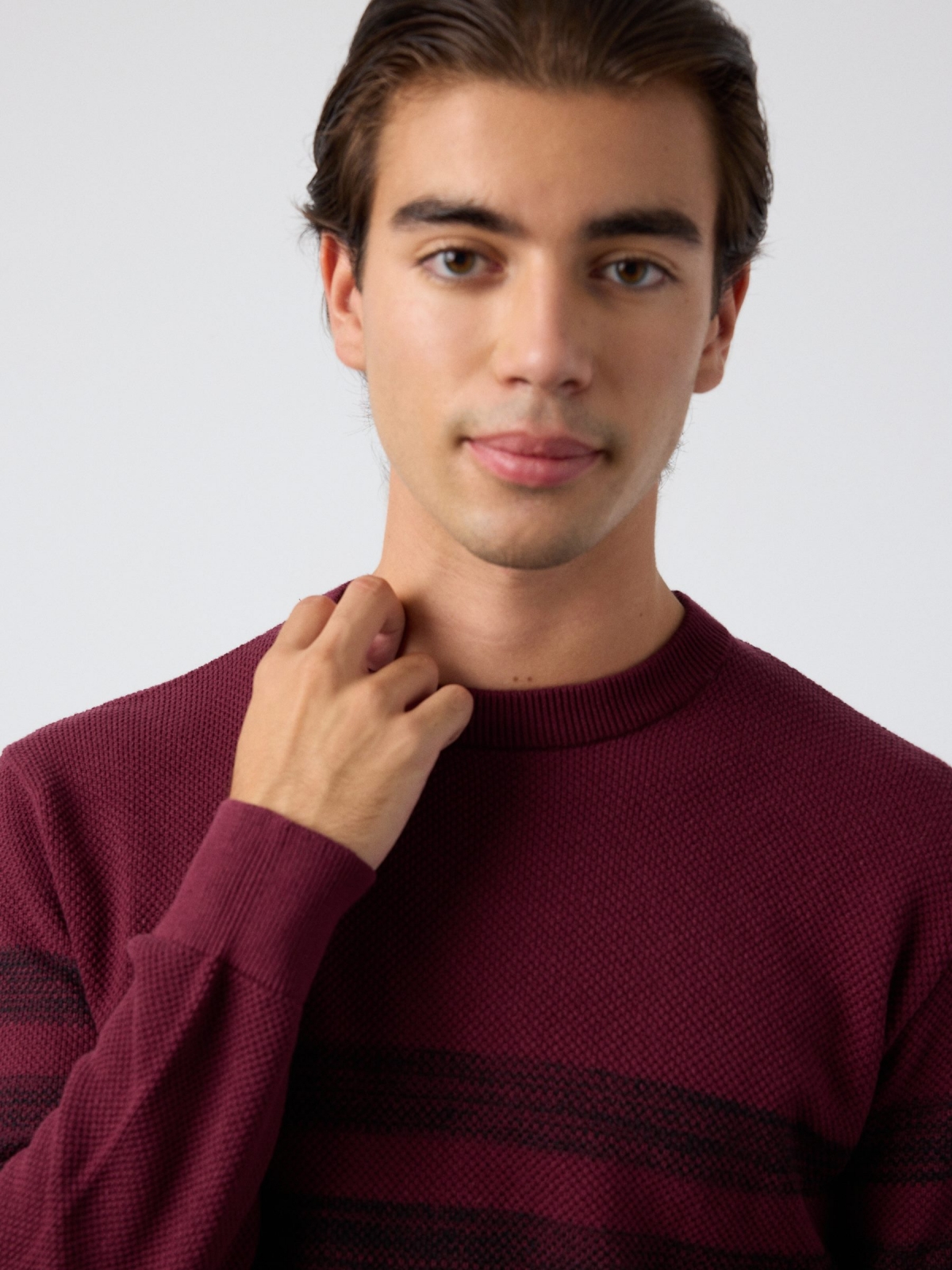  Two-colour striped jumper burgundy