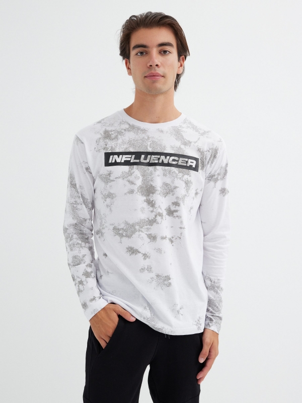 Influencer T-shirt white middle front view