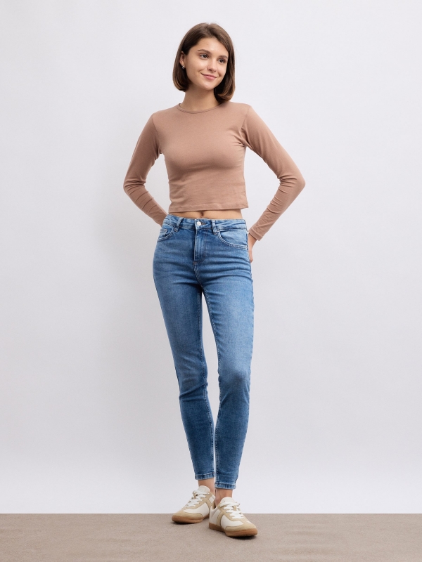 Basic mid-rise skinny jeans blue front view