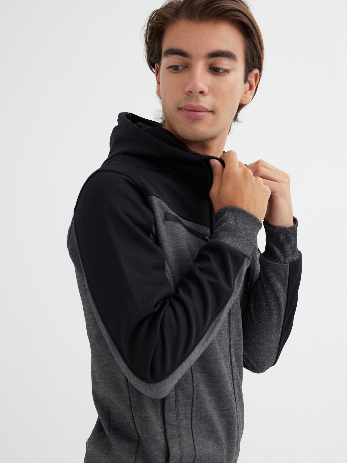 Sweatshirt aberta com cremalheira preto vista detalhe