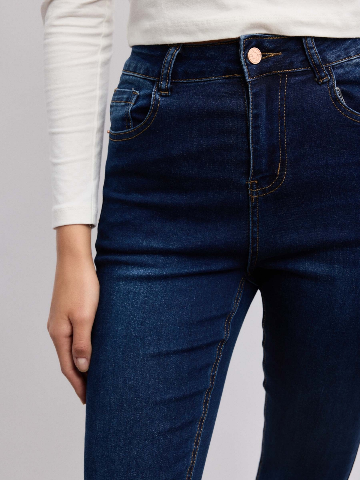  Basic mid-rise jeans dark blue