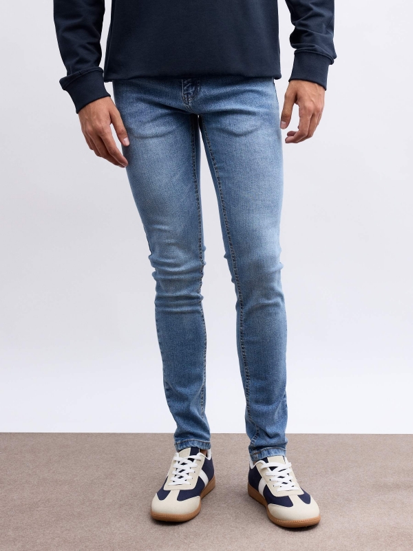 Modern Super Slim Jeans blue middle front view