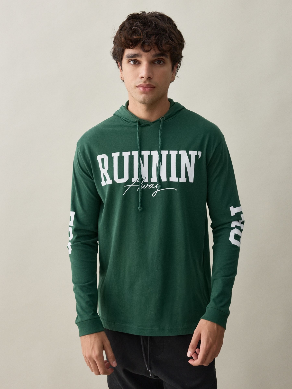 College hooded t-shirt