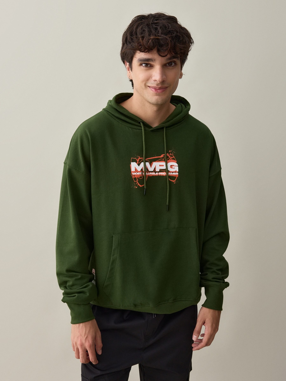 Sudadera MVPG verde oscuro vista media frontal