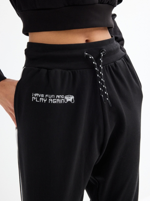  Pantalón jogger negro