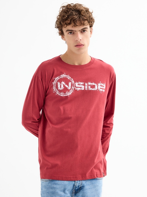 Inside print t-shirt red middle front view