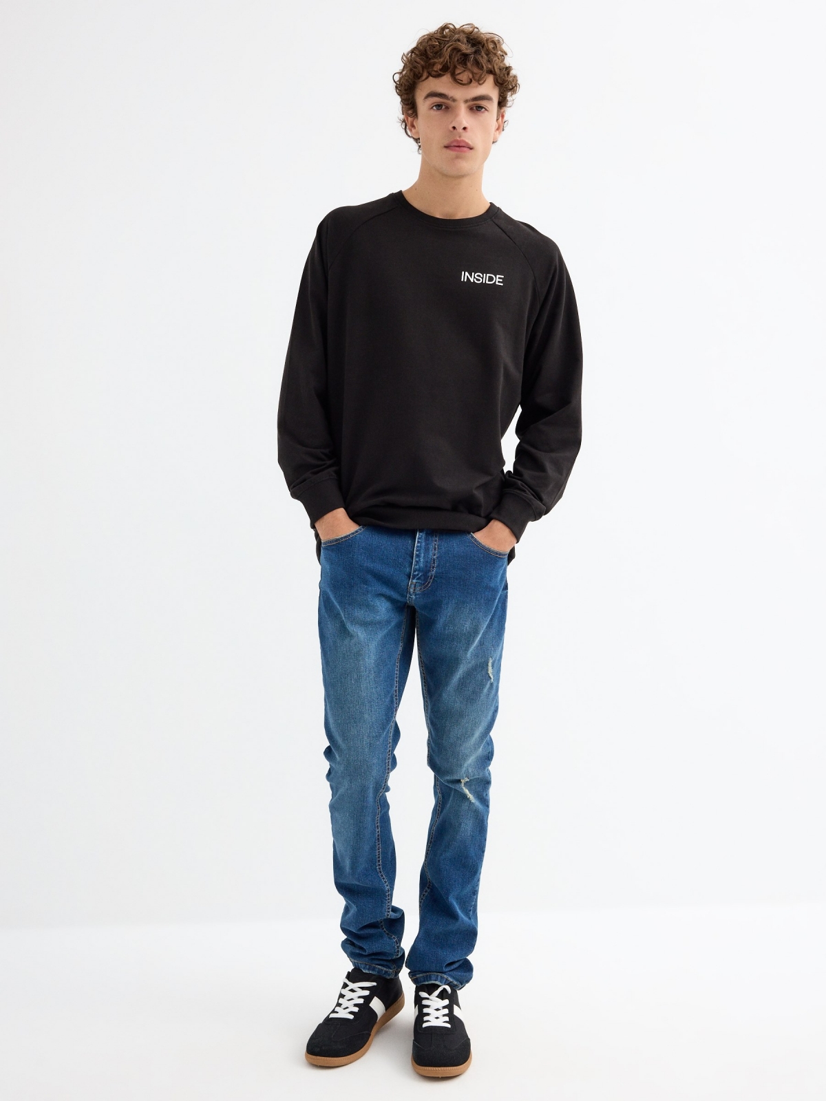 Basic sweatshirt with text black front view