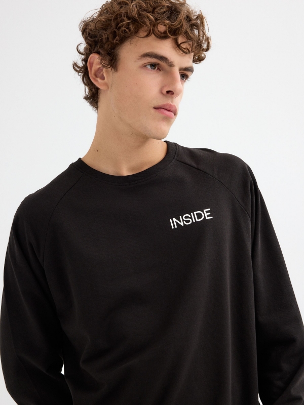  Sudadera básica con texto negro