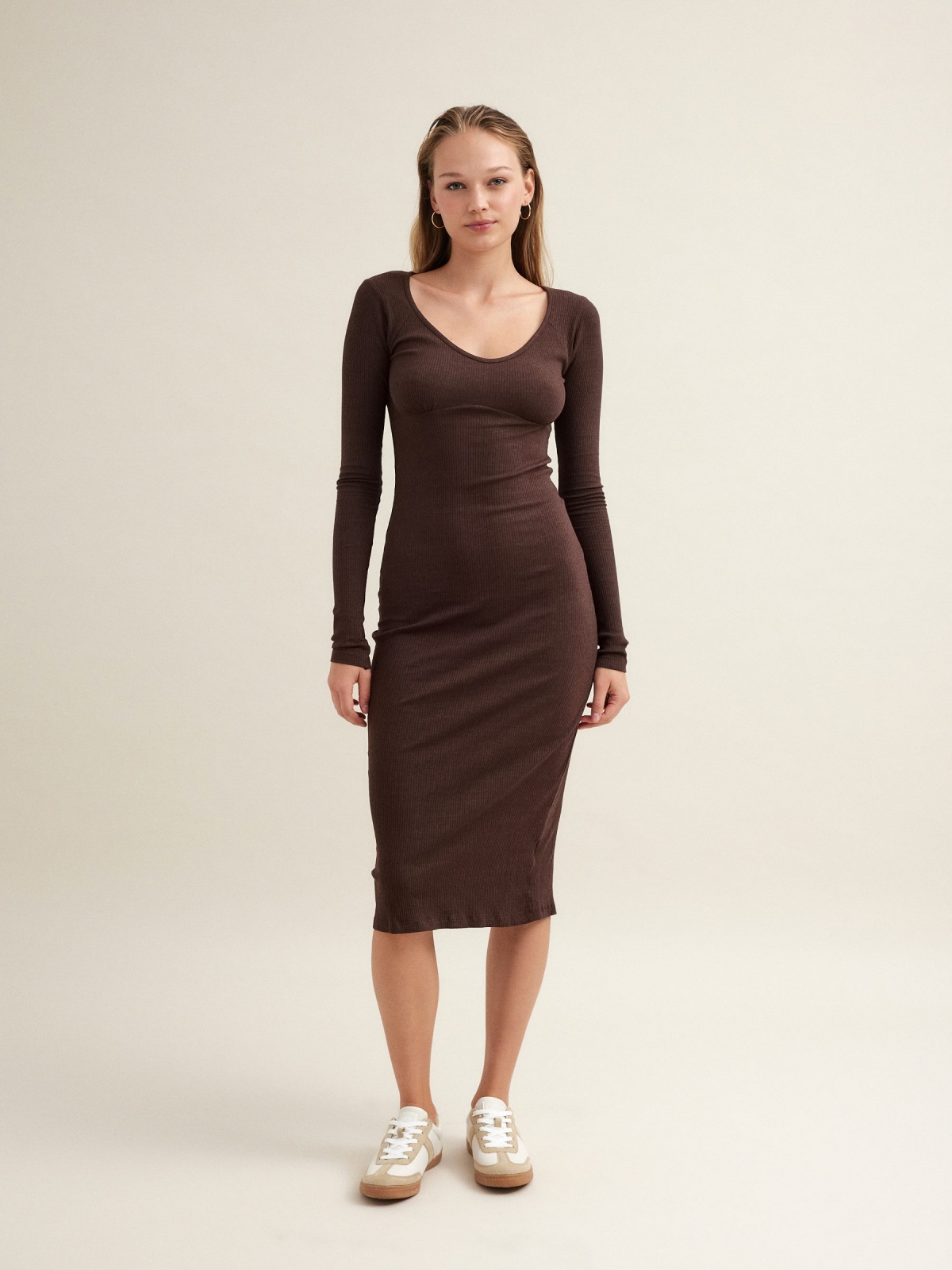 Chocolate dress with sweetheart neckline chocolate middle front view