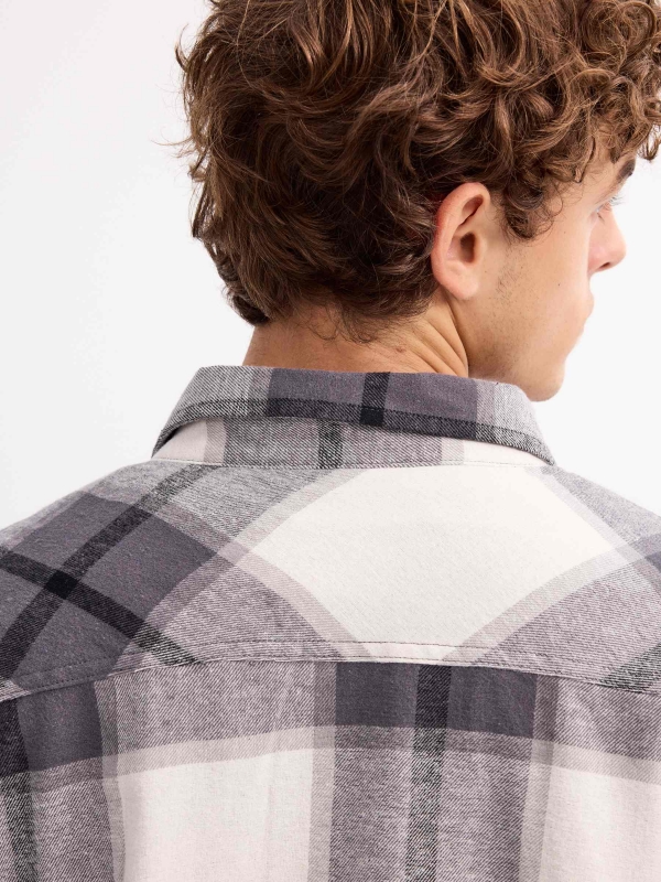 Plaid flannel shirt grey detail view