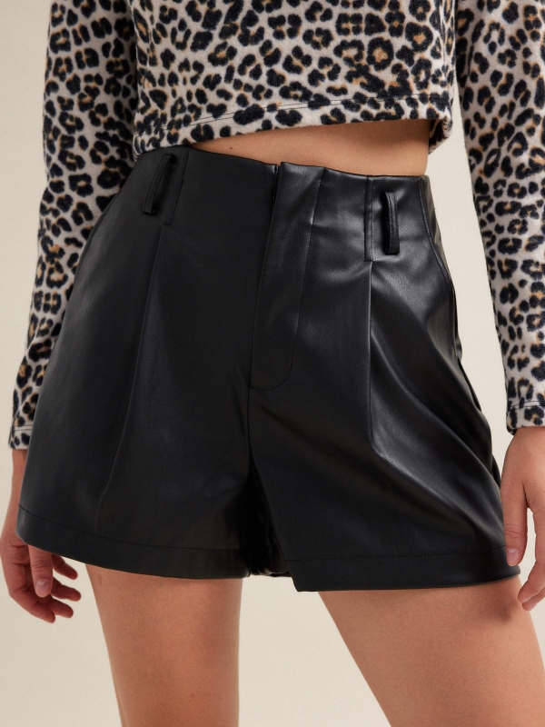 Leatherette shorts black front detail view