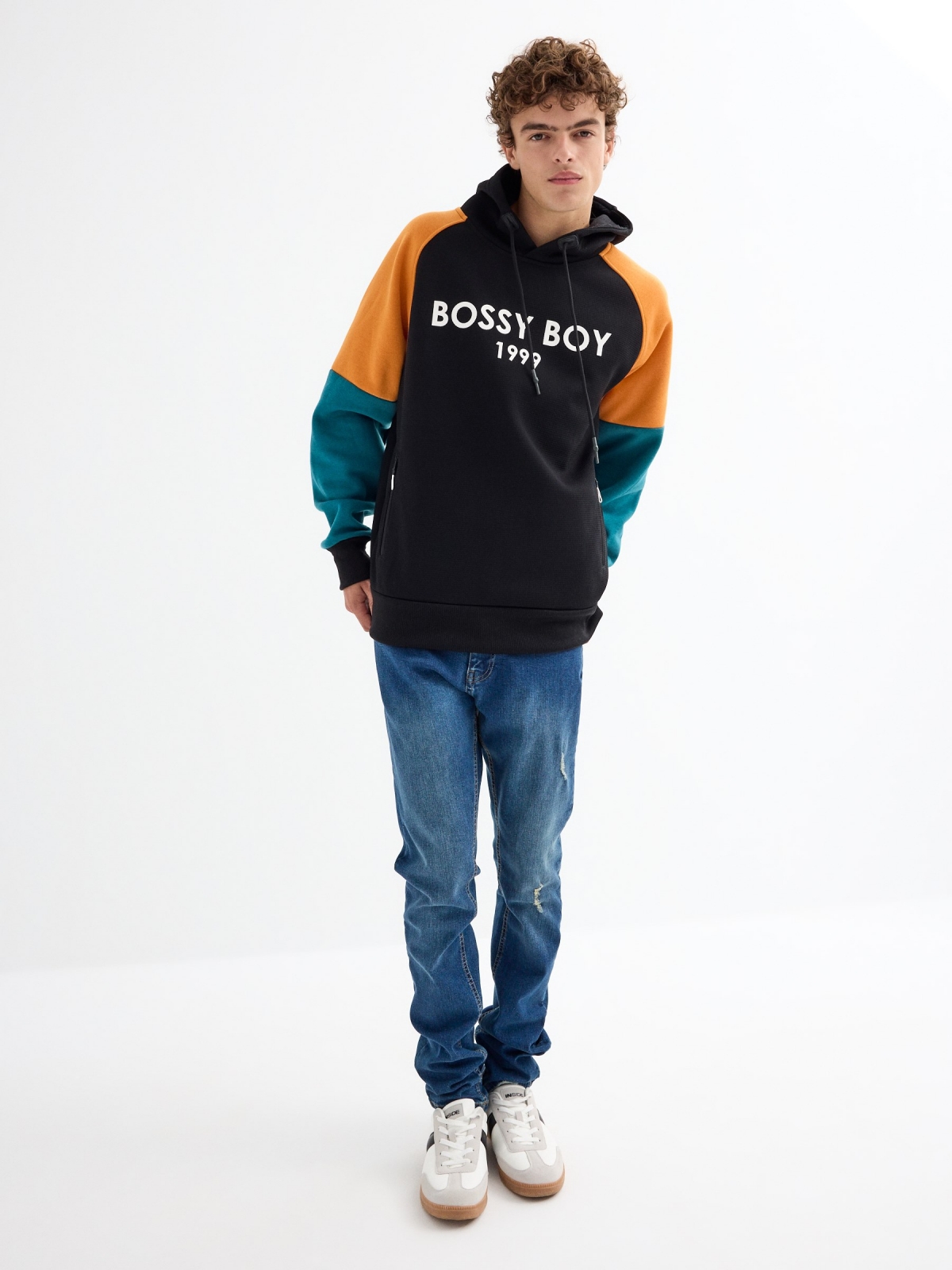 Sweatshirt Bossy Boy preto vista geral frontal