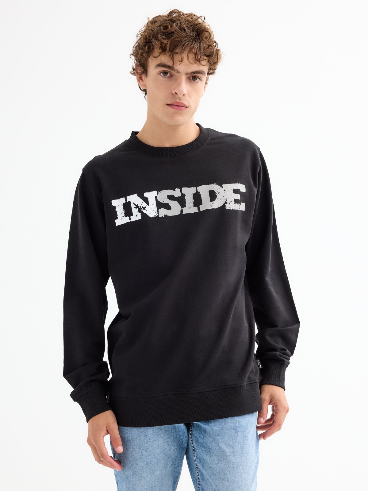 Basic long sleeve logo sweatshirt black middle front view