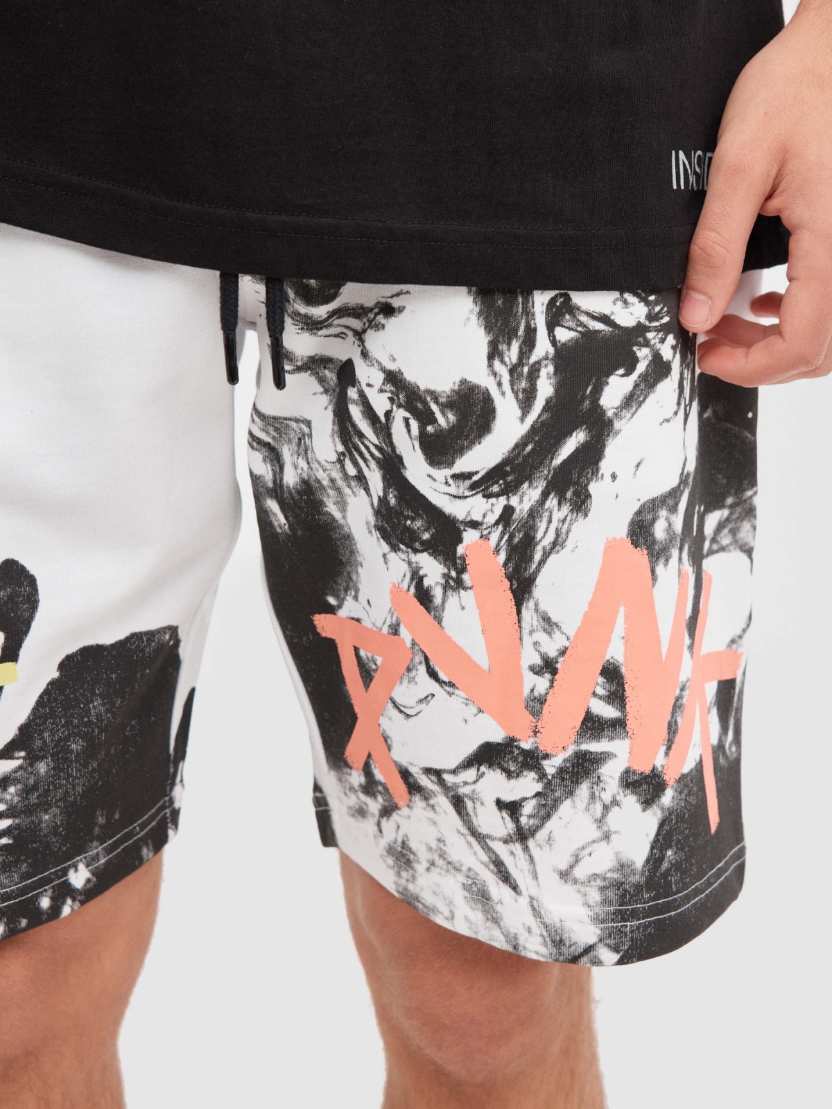  Jogger bermuda graffiti white