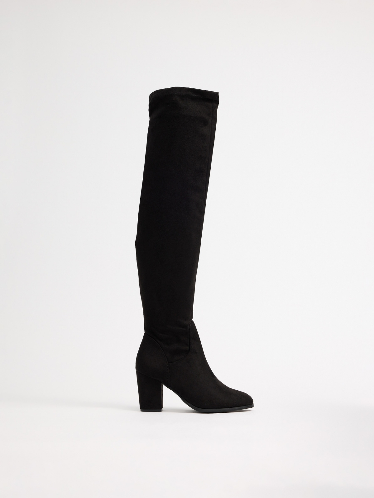 Heeled musketeer boot black profile view