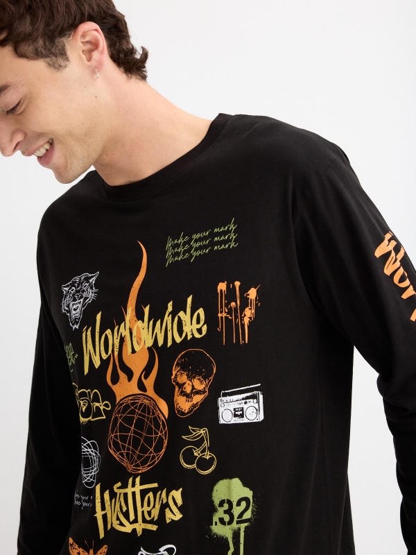 T-shirt mundial preto vista detalhe