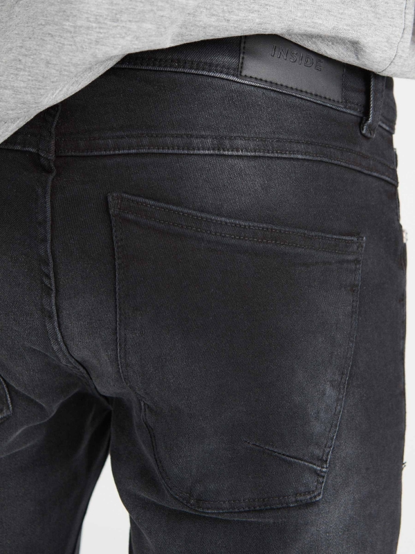 Jeans super slim preto lavado preto vista detalhe