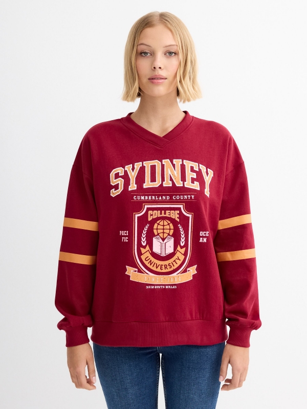 Sudadera oversized Sydney granate vista media frontal