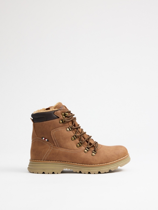 Brown sheepskin mountaineering boot beige profile view