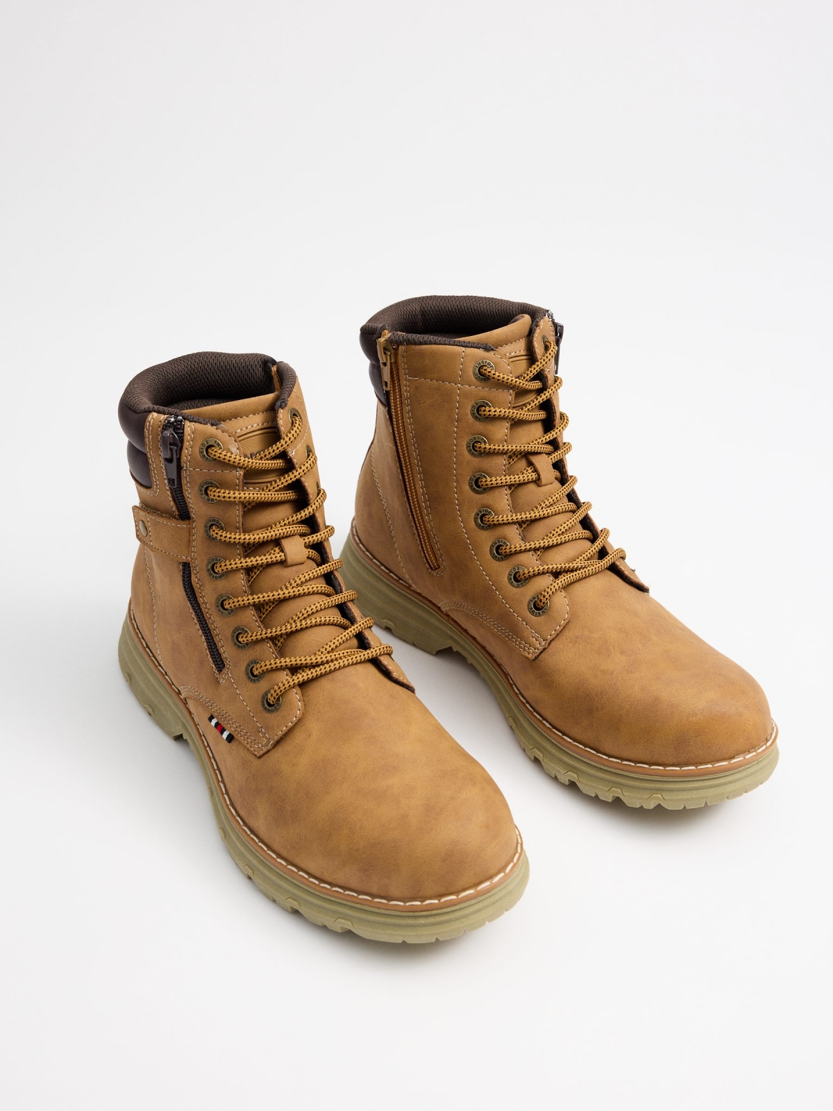 Mustard mountaineering boot yellow detail view