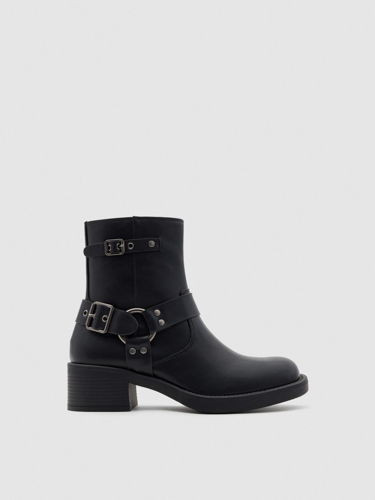 Boots with straps and heel black profile view