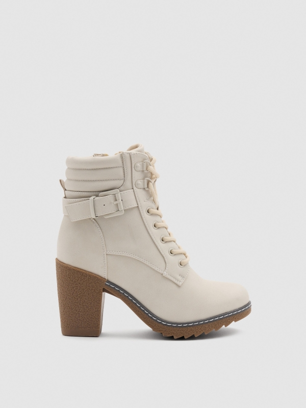 Mountain boots with heels beige profile view