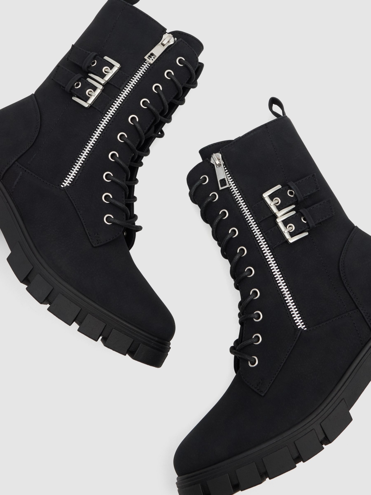 Mid-calf boots with zipper black detail view