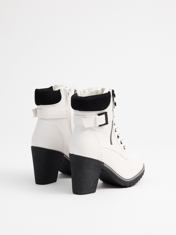 Mountaineering boots with condoms white 45º back view