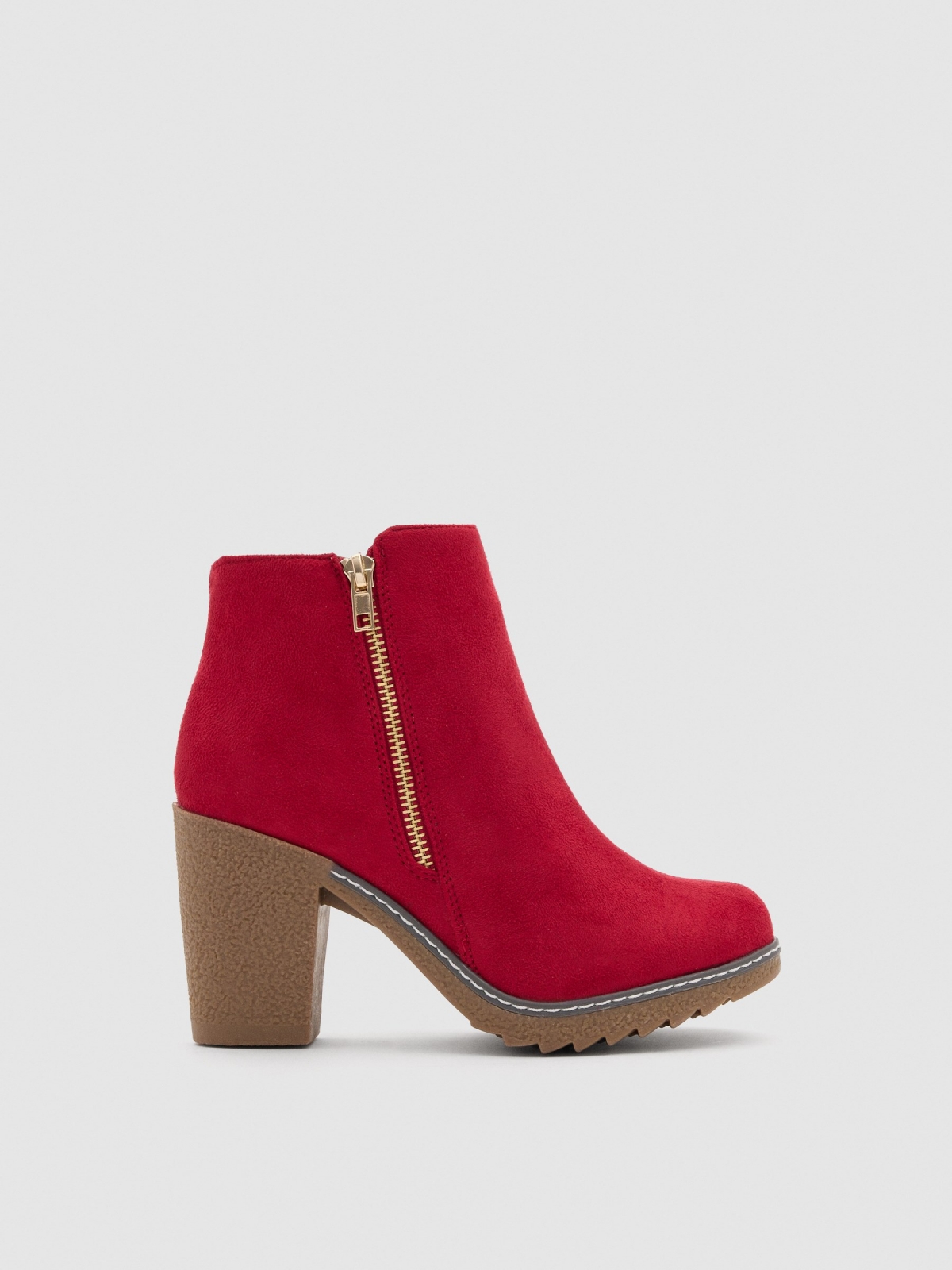 Heeled boots with double zipper red profile view