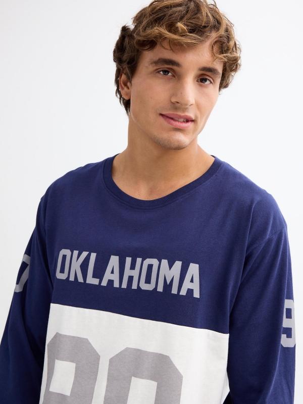 Camiseta unisersity Oklahoma 90 azul marino vista detalle