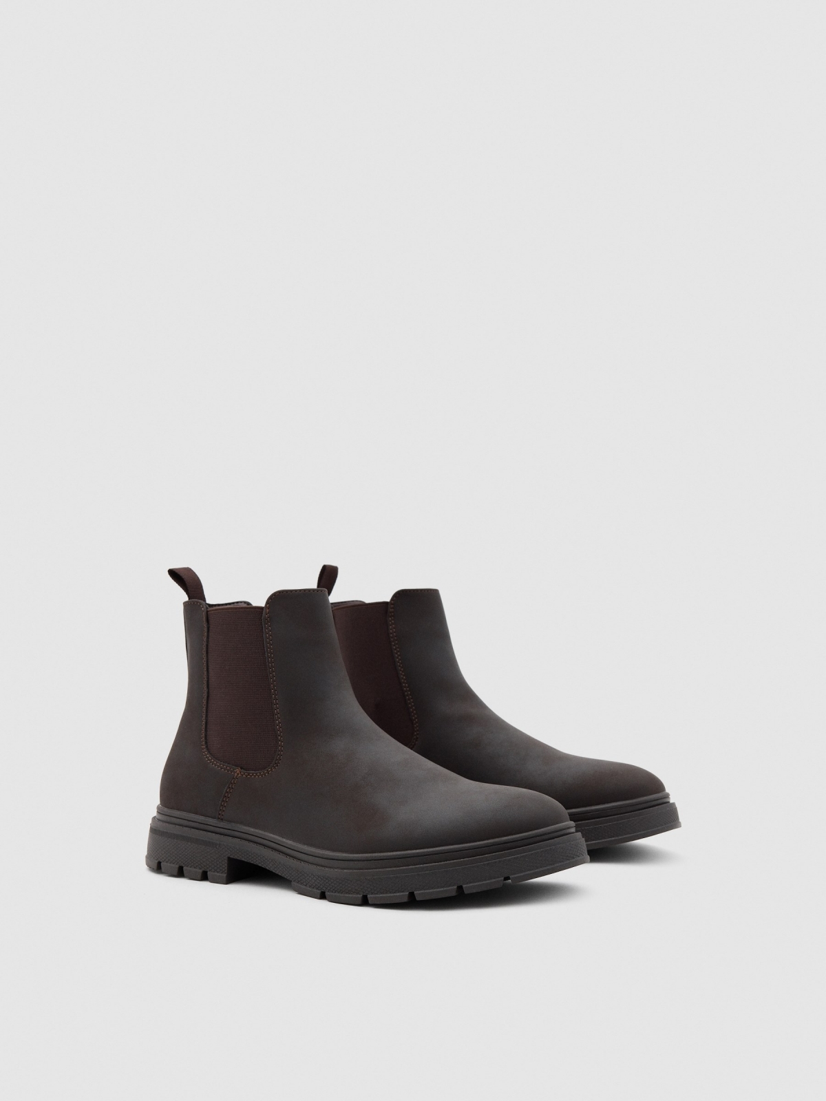 Brown faux leather Chelsea boots brown 45º front view