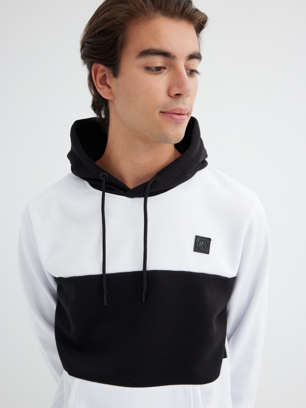 Color block hoodie white detail view