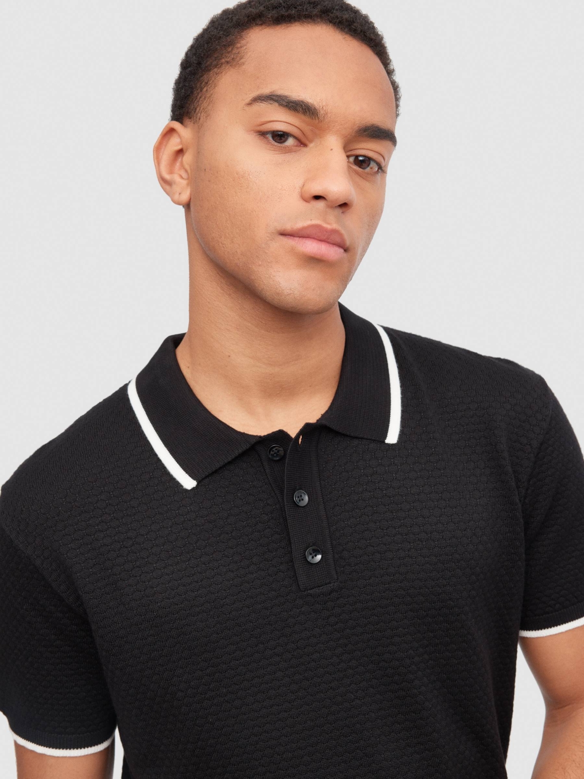  Polo de punto negro