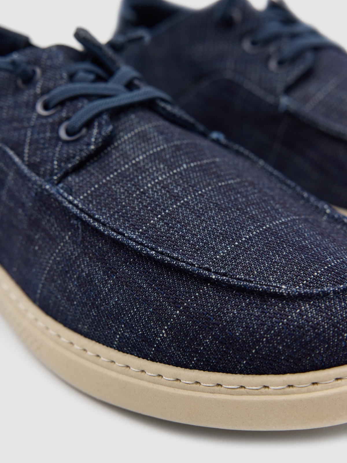 Denim boat shoes blue detail view