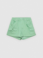 %Pto% Short cargo verde