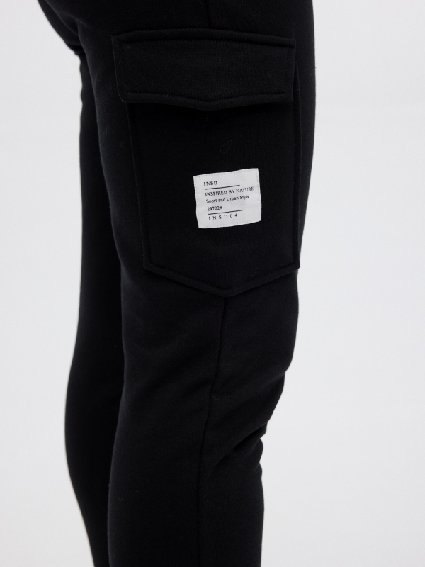 Black jogger pants with pockets black detail view