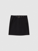 %Pto% Minissaia slim preta com cinto preto vista frontal