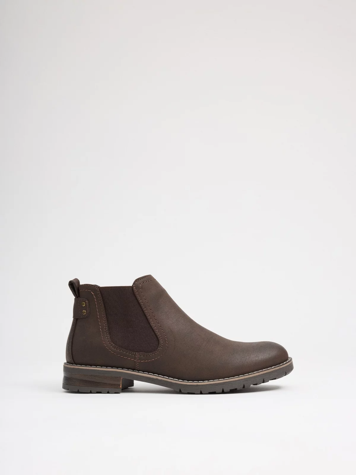 Chealse boot with elastics earth brown profile view