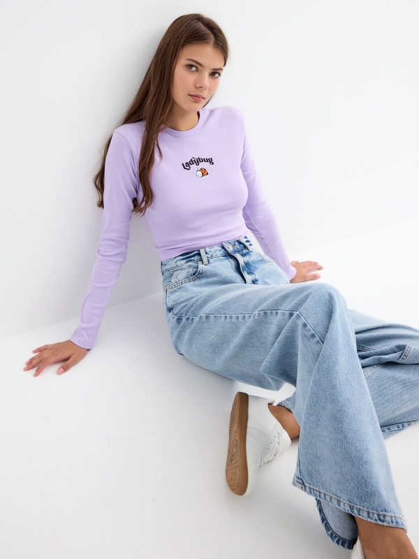  T-shirt with embroidery lilac