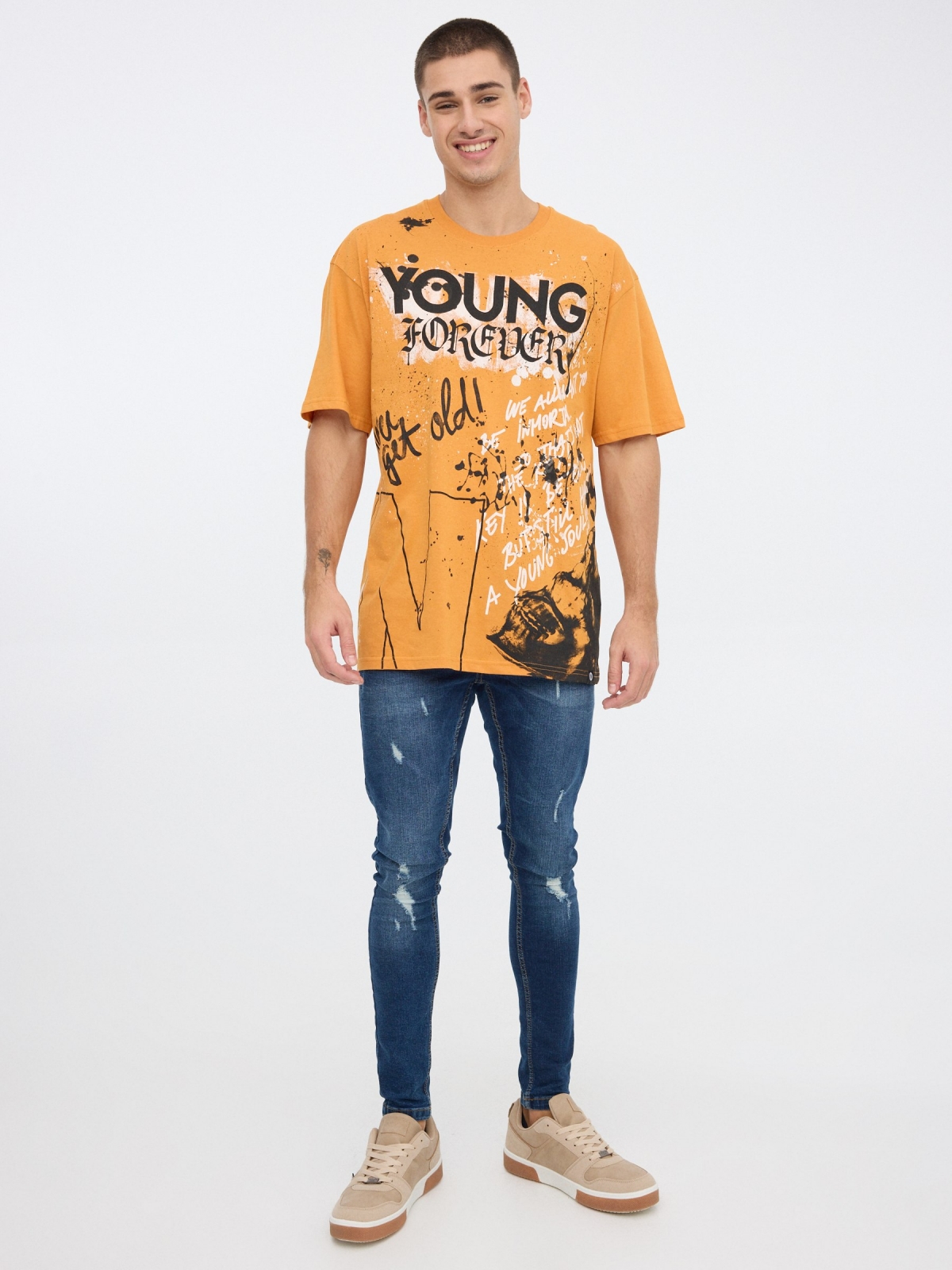 Skull printed t-shirt ochre front view