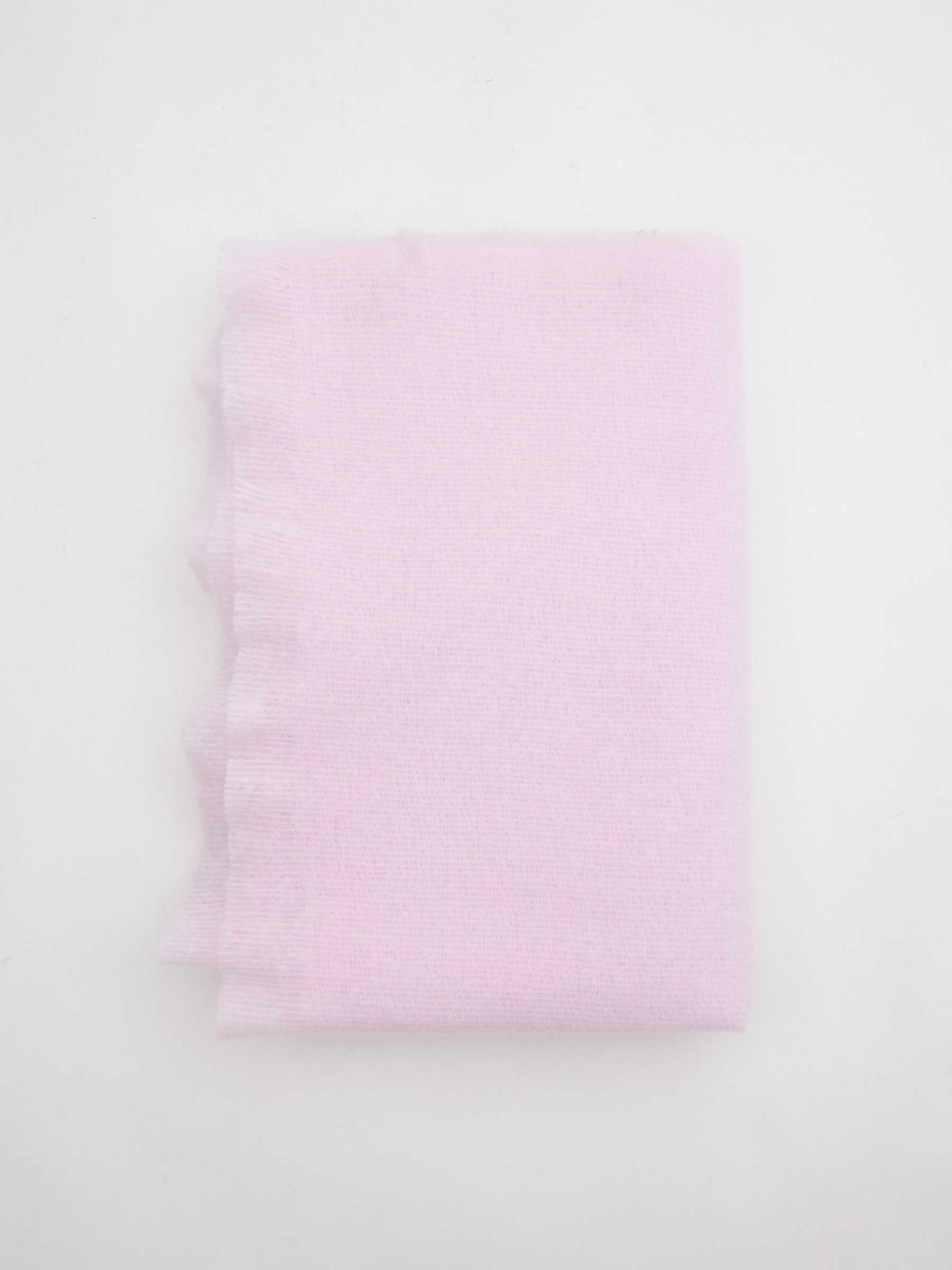 Colored knitted scarf mauve