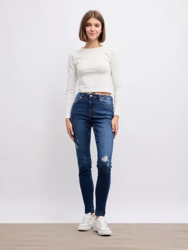 Mid rise skinny jeans