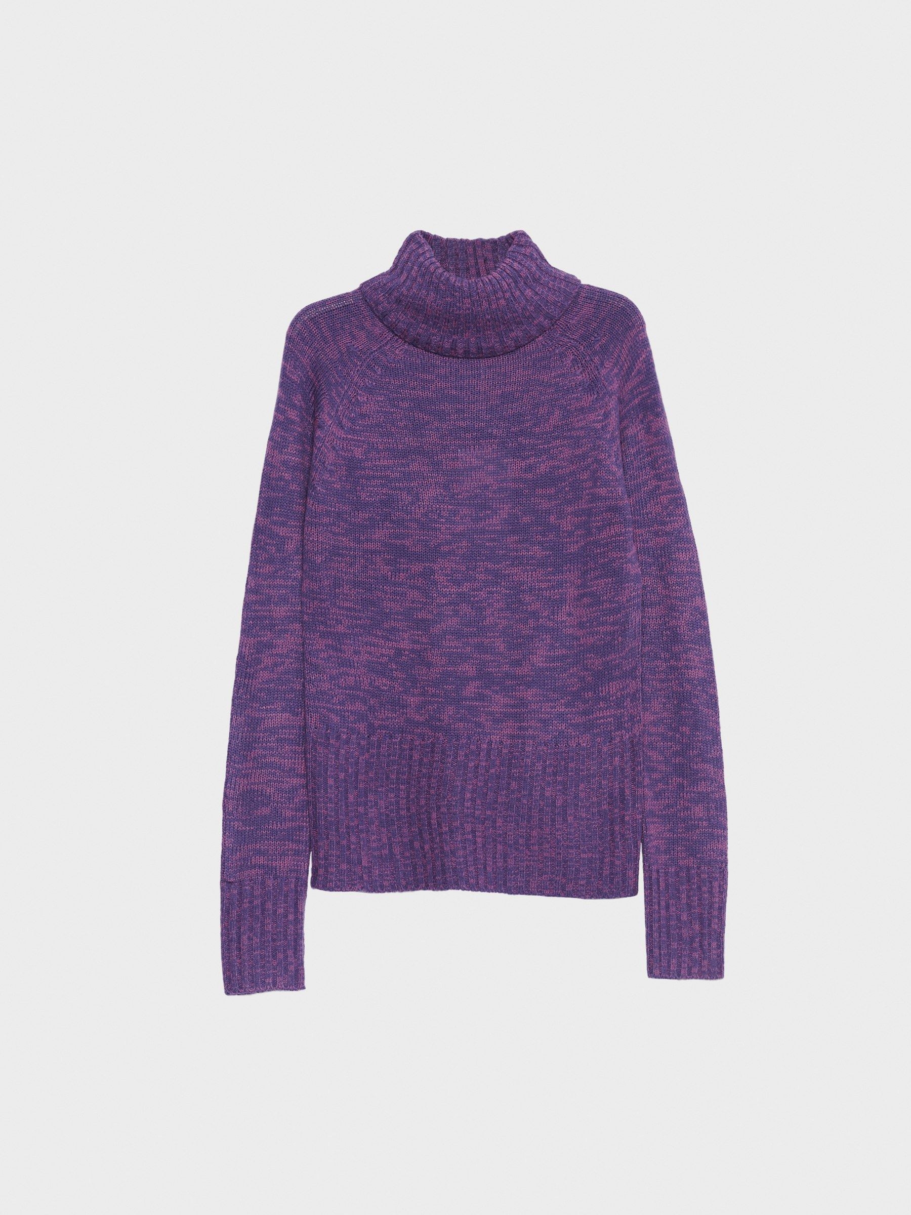 Fleece turtleneck sweater purple middle front view