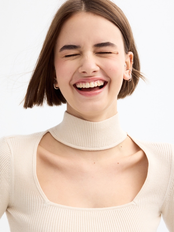  Camisola slim de gola alta bege