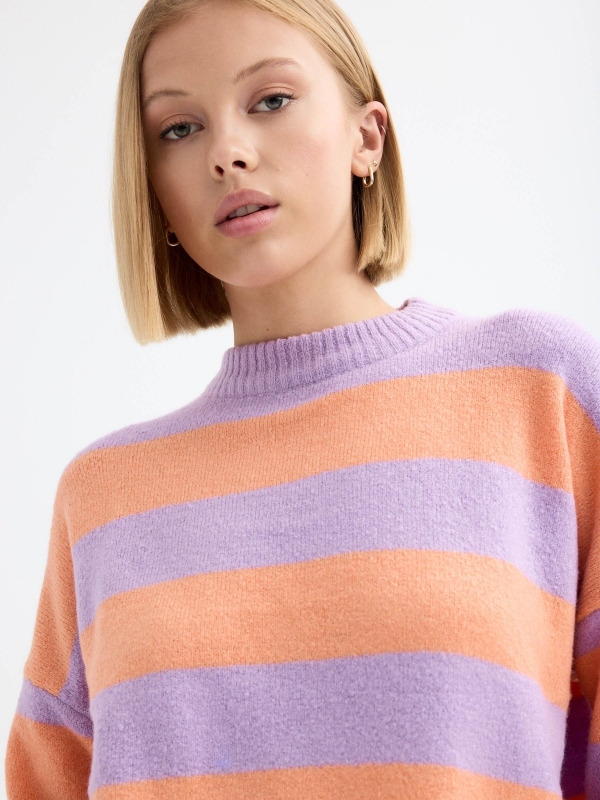 Oversized striped crop sweater lilac detail view