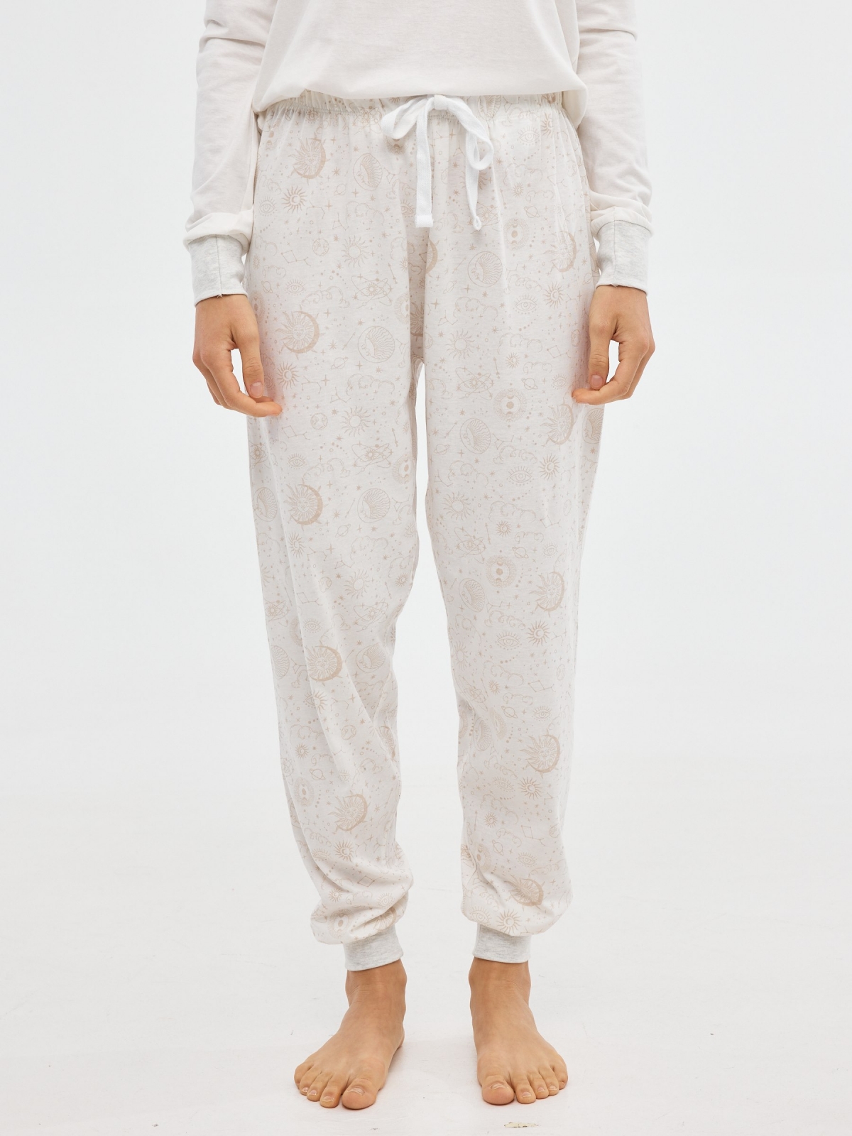 Pajamas Written In The Stars off white detail view