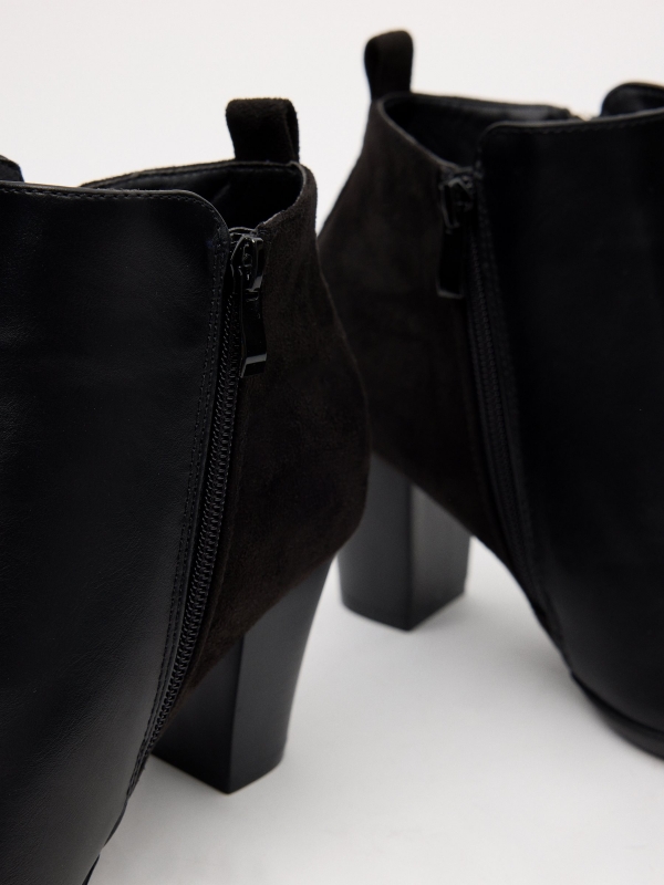 Ankle boots with side elastic bands black detail view